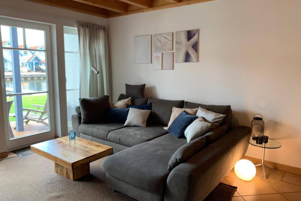 Ferienhaus Mit Bootssteg Am See In ריינסברג מראה חיצוני תמונה