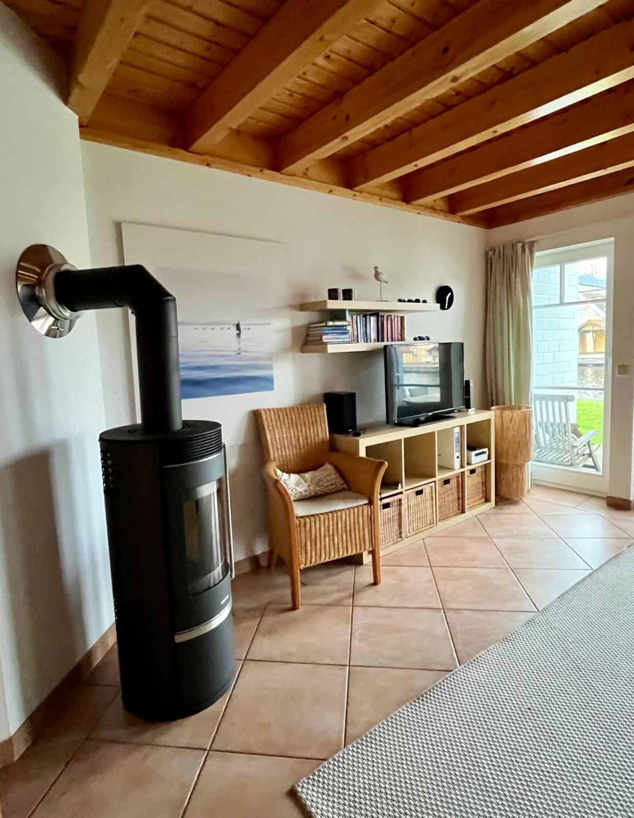 Ferienhaus Mit Bootssteg Am See In ריינסברג מראה חיצוני תמונה